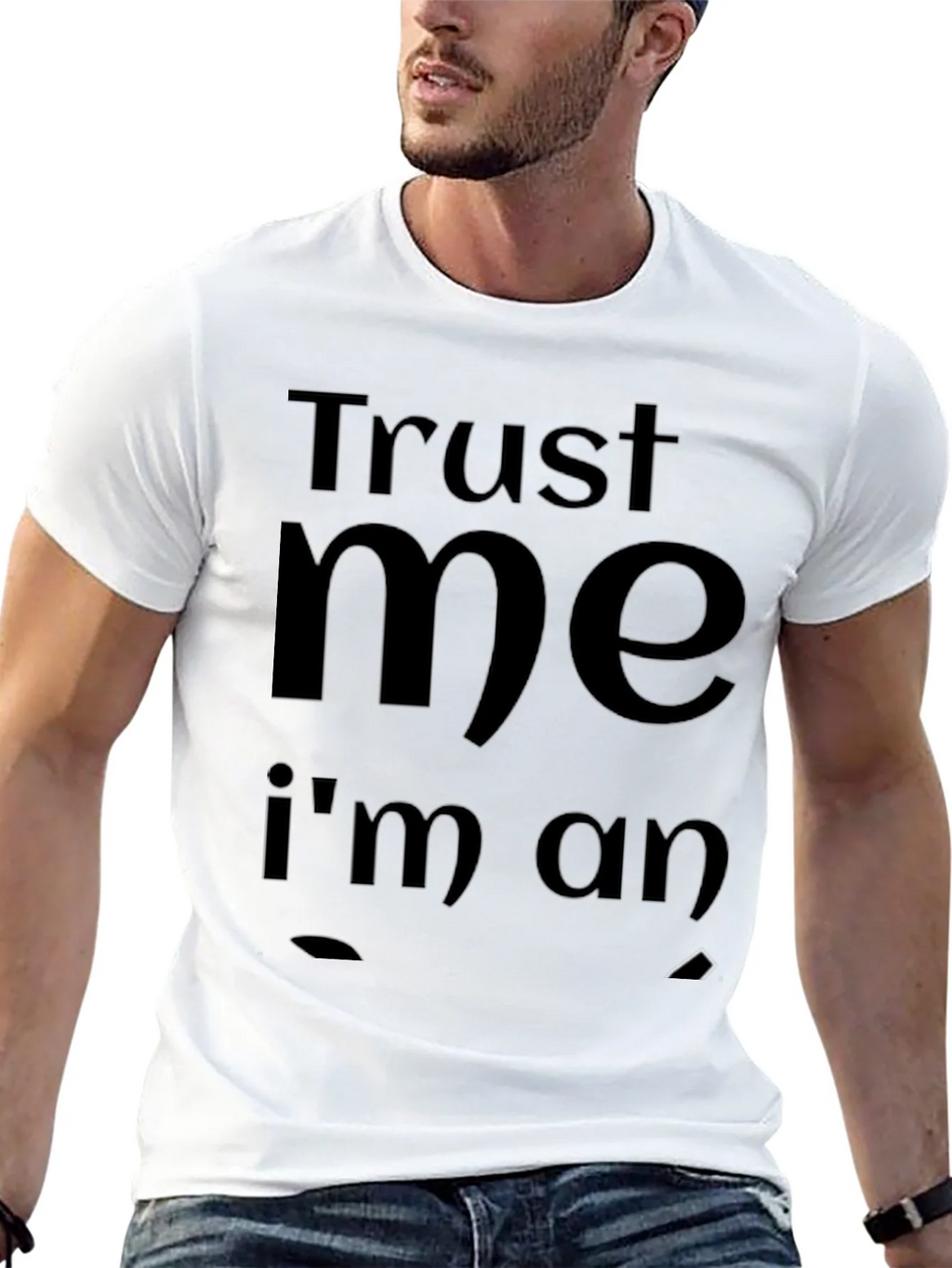 Trust Me Im an... Black T-Shirt product image 4